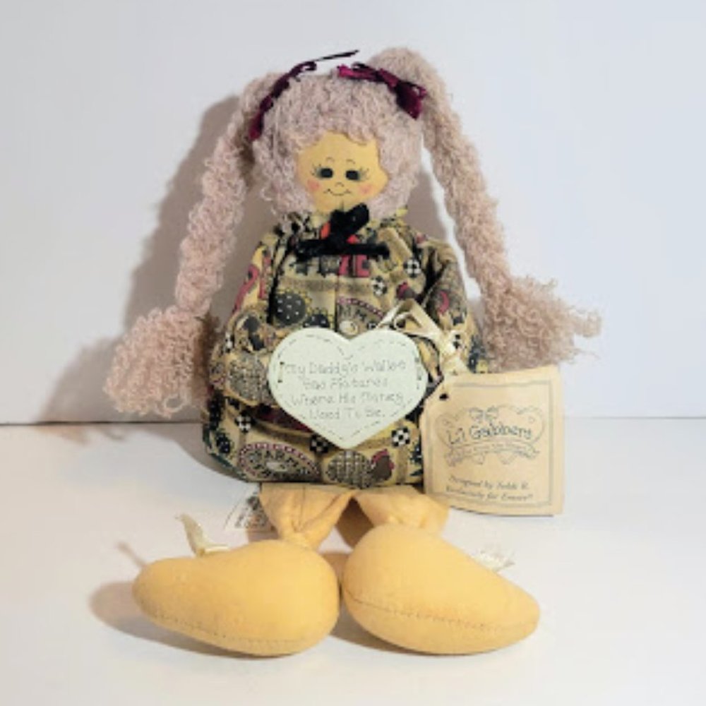 ENESCO SHELF SITTER DOLL "MY DADDY'S WALLET…" 6" SITTING